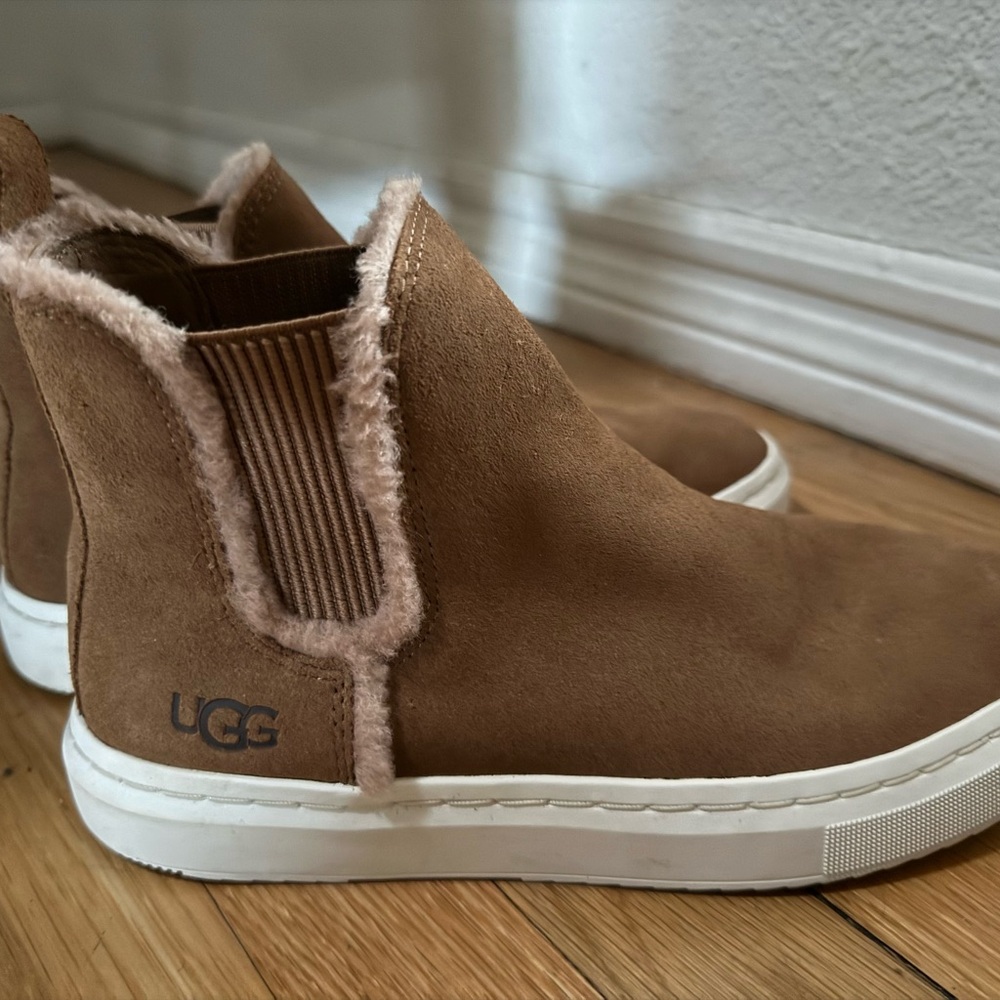 UGG Brown Suede boots